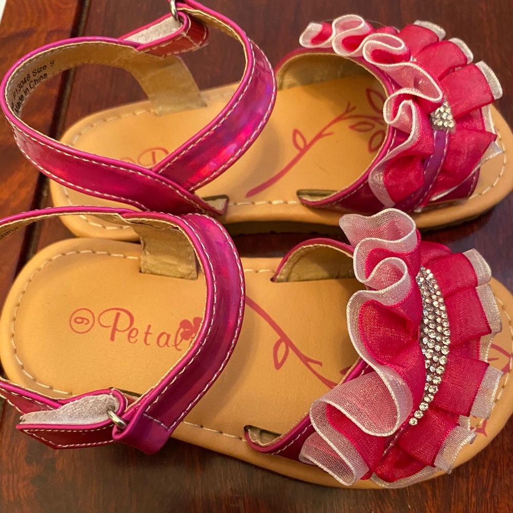 Hot pink Ruffle Sandal - Picture 4 of 5